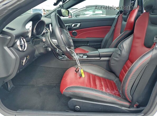 WDDPK3JA1HF129025 2017 MERCEDES-BENZ SLC White Սալոնի դիմացի տեսք