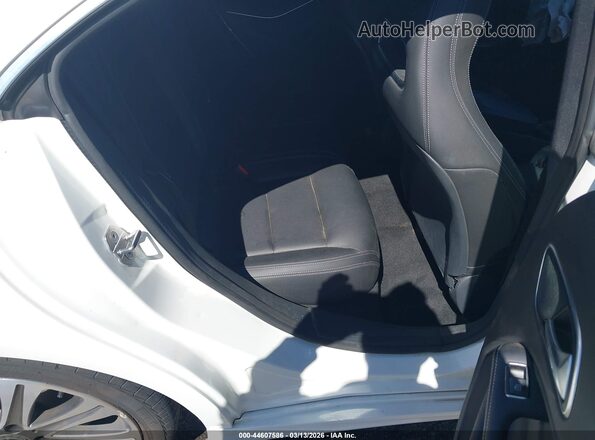 WDDSJ4EB0JN692312 2018 MERCEDES-BENZ CLA 250 White VIN კოდის სტიკერის ხედი