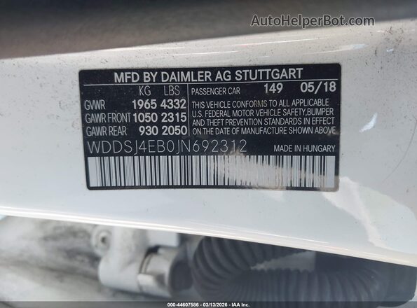 WDDSJ4EB0JN692312 2018 MERCEDES-BENZ CLA 250 White ძრავის განყოფილების ხედი