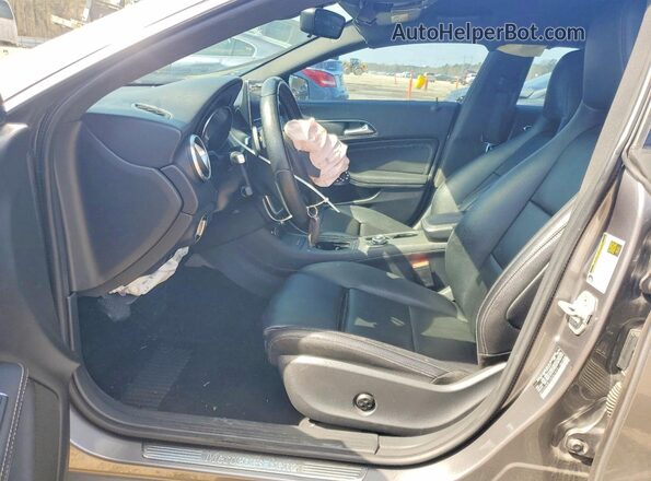 WDDSJ4EB1GN361473 2016 MERCEDES-BENZ B-CLASS Серебряный Вид салона спереди