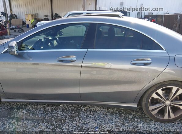 WDDSJ4EB1JN507698 2018 MERCEDES-BENZ CLA 250 Gray Widok wnętrza 360 stopni
