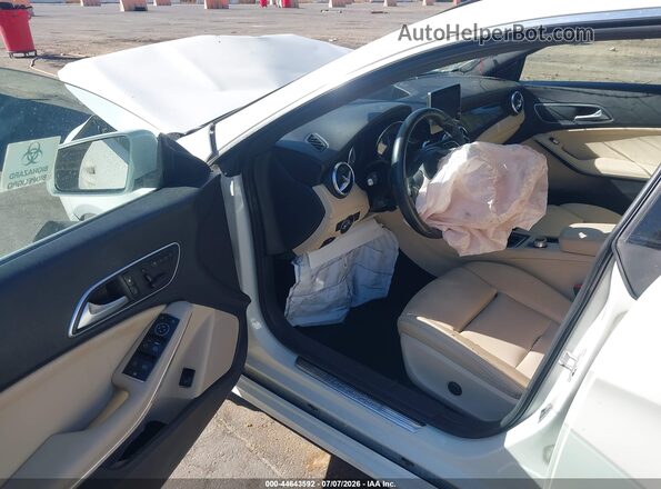 WDDSJ4EB2GN337845 2016 MERCEDES-BENZ CLA 250 White Widok wnętrza z przodu