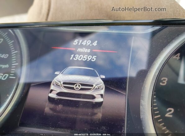 WDDSJ4EB2JN679383 2018 MERCEDES-BENZ CLA 250 White Vista de los asientos traseros