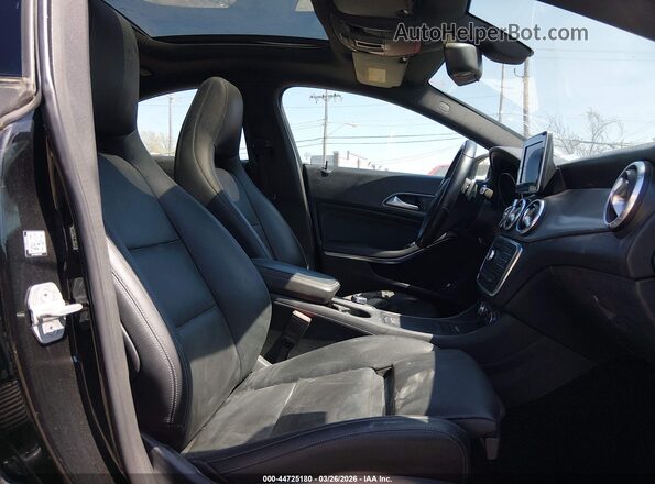 WDDSJ4EB7GN294443 2016 MERCEDES-BENZ CLA 250 Black Вид салону спереду