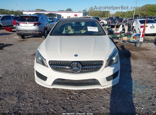 WDDSJ4EB8GN318233 2016 MERCEDES-BENZ CLA 250 White Vista del cuadro de instrumentos