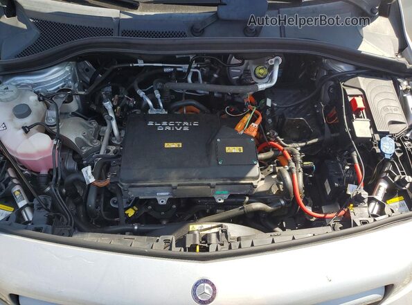 WDDVP9AB3HJ013083 2017 MERCEDES-BENZ B-CLASS Silver Սալոնի հետևի տեսք
