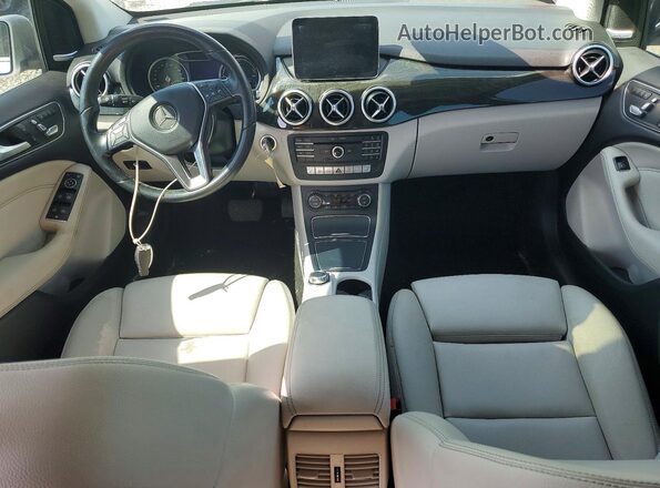 WDDVP9AB3HJ013083 2017 MERCEDES-BENZ B-CLASS Silver Առջևի վահանակի տեսք