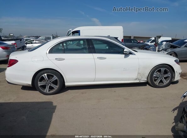 WDDZF4JB0KA529528 2019 MERCEDES-BENZ E-CLASS White Вид задньої частини салону