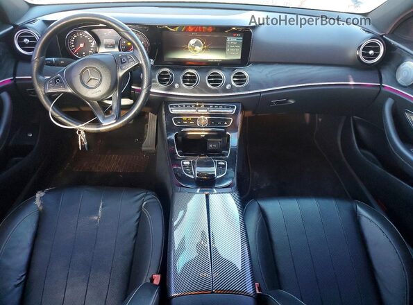 WDDZF4JB4HA055978 2017 MERCEDES-BENZ E Черный Вид панели приборов