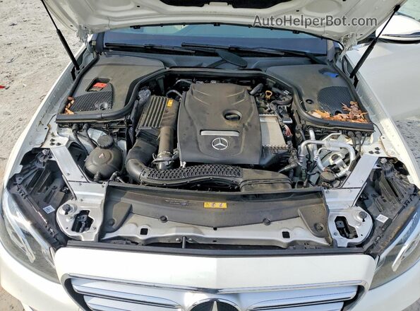 WDDZF4JB4JA431410 2018 MERCEDES-BENZ E White Widok wnętrza z tyłu