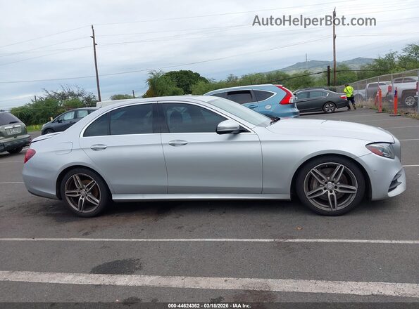 WDDZF4JB5HA067976 2017 MERCEDES-BENZ E-CLASS Silver Widok wnętrza z tyłu