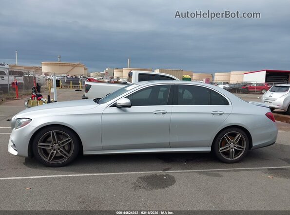 WDDZF4JB5HA067976 2017 MERCEDES-BENZ E-CLASS Silver Widok wnętrza 360 stopni