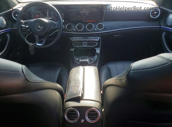 WDDZF4JB6HA082969 2017 MERCEDES-BENZ E Gray Widok deski rozdzielczej