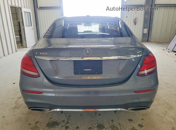 WDDZF4JB6HA082969 2017 MERCEDES-BENZ E Gray Widok z tyłu