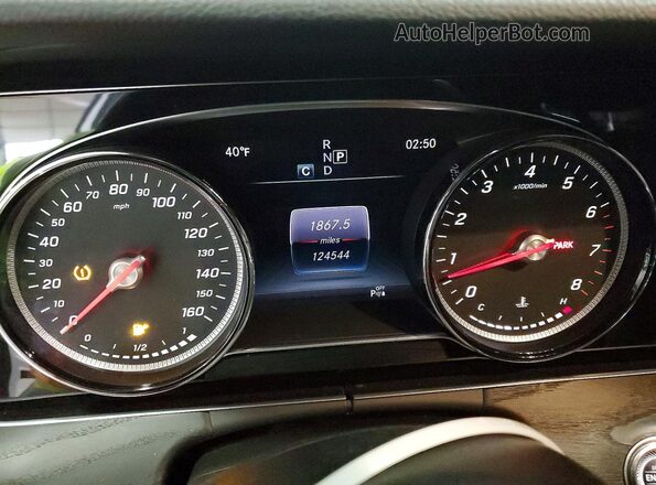 WDDZF4JB7HA159378 2017 MERCEDES-BENZ E Silver ხელსაწყოთა პანელის ხედი