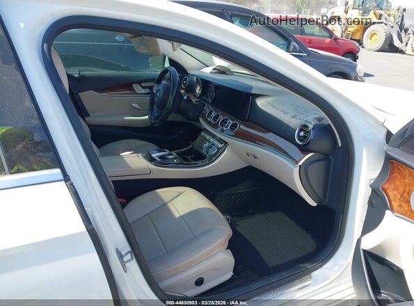 WDDZF4KB1JA475265 2018 MERCEDES-BENZ E-CLASS White Вид салону спереду