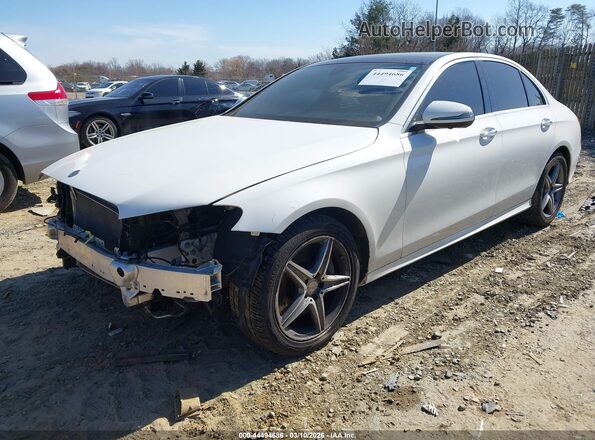 WDDZF4KB6KA502168 2019 MERCEDES-BENZ E-CLASS Белый Передняя левая четверть