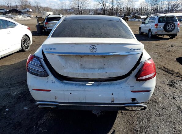 WDDZF4KB8HA201989 2017 MERCEDES-BENZ E White Widok z tyłu