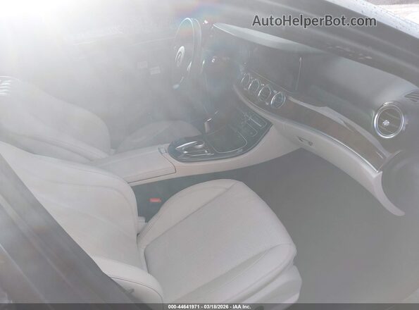 WDDZF4KBXHA048015 2017 MERCEDES-BENZ E-CLASS Gray Vista interior delantera