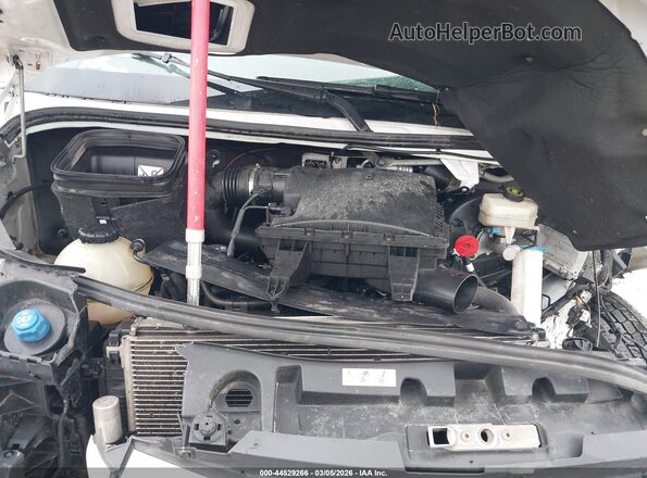 WDYPF1CD9KT003468 2019 FREIGHTLINER SPRINTER 2500 White Вид ззаду