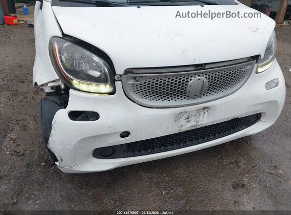 WMEFJ5DA0GK140072 2016 SMART FORTWO White წინა ხედი