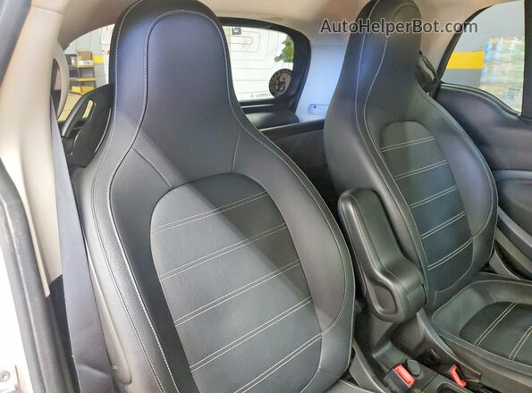 WMEFJ9BA9JK275648 2018 SMART FORTWO Silver Rear seats view