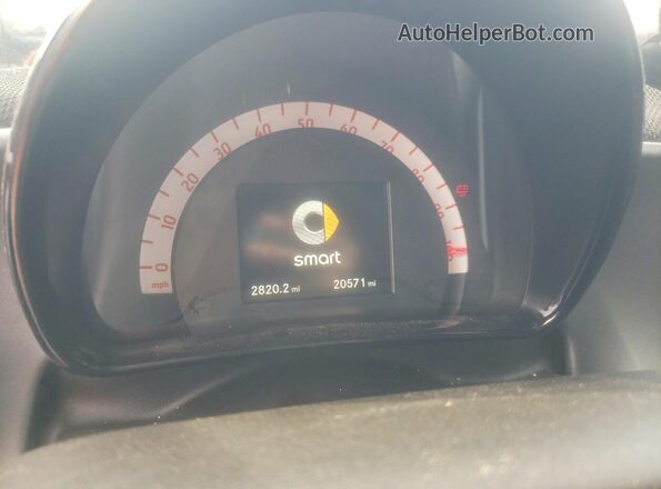 WMEFJ9BA9JK275648 2018 SMART FORTWO Silver Instrument cluster view