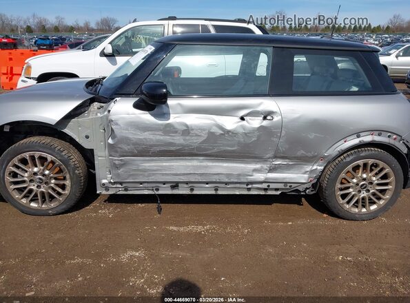 WMW13GD04S2W42742 2025 MINI HARDTOP Silver Front view