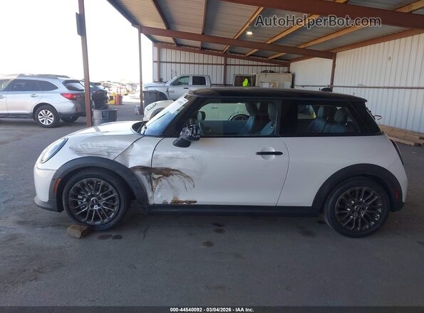 WMW13GD08S2W46227 2025 MINI HARDTOP White Widok wnętrza 360 stopni