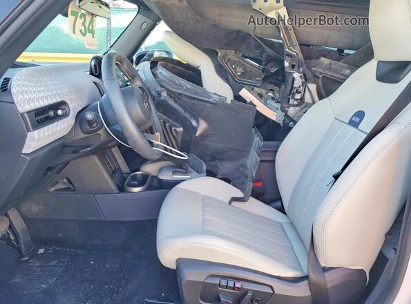 WMW23GD00S2W69988 2025 MINI COOPER White Սալոնի դիմացի տեսք