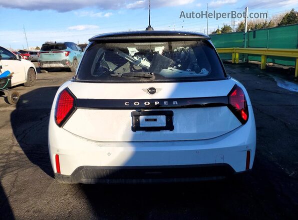 WMW23GD00S2W69988 2025 MINI COOPER White Հետևի տեսք