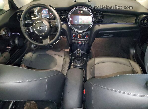 WMW33DH00P2T37912 2023 MINI COOPER Зеленый Вид панели приборов