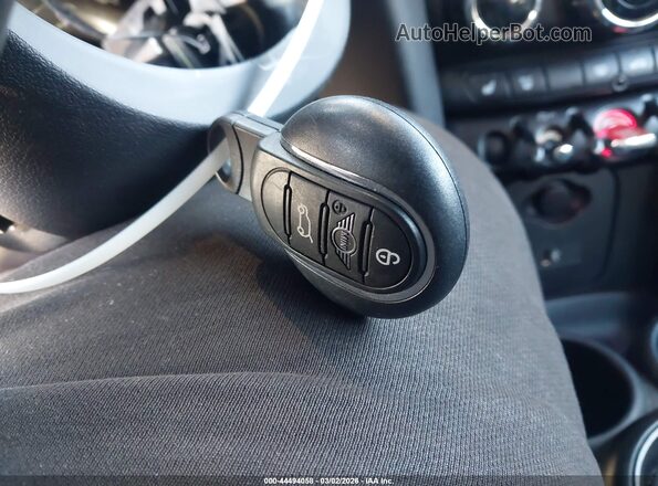WMW53DH07R2V01894 2024 MINI HARDTOP Синий Вид панели приборов