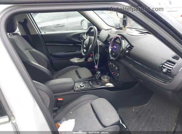 WMWLV7C07N2R91192 2022 MINI CLUBMAN Silver წინა სალონის ხედი