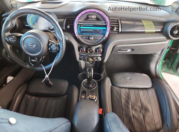 WMWXP3C07M2P42913 2021 MINI COOPER Зеленый Вид панели приборов