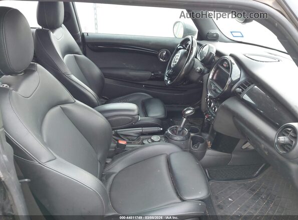 WMWXP7C38H3B94831 2017 MINI HARDTOP Black Widok wnętrza z przodu