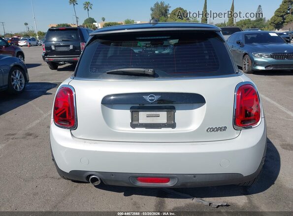 WMWXR3C06M2N76653 2021 MINI HARDTOP Silver 