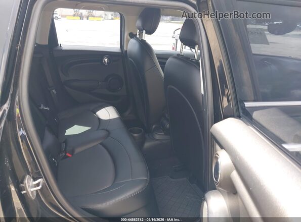 WMWXU1C56J2F81039 2018 MINI HARDTOP Black VIN კოდის სტიკერის ხედი