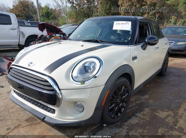 WMWXU1C57J2F79560 2018 MINI HARDTOP Cream Vista tres cuartos delantera izquierda