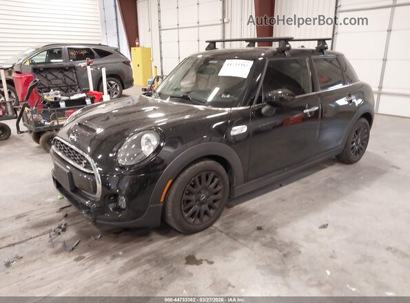 WMWXU9C07L2L76364 2020 MINI HARDTOP Black წინა მარცხენა ხედი სამი მეოთხედიდან