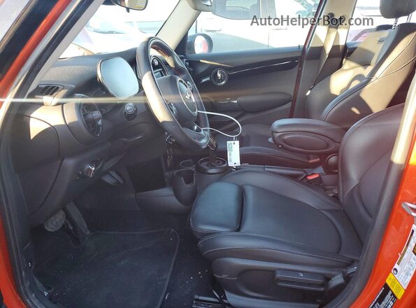 WMWXU9C08M2P48120 2021 MINI COOPER Red Widok wnętrza z przodu