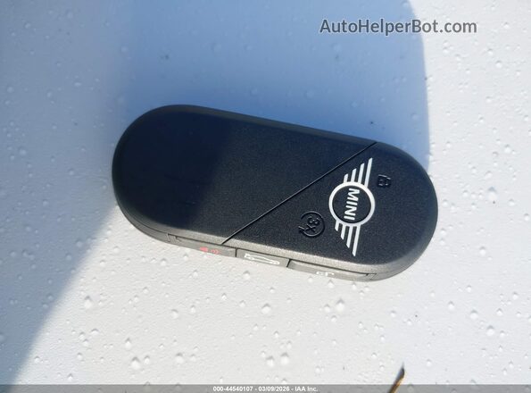 WMZ23GA01T7U09904 2026 MINI COUNTRYMAN Black წინა პანელის ხედი