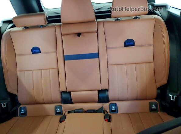 WMZ23GA02S7T08904 2025 MINI COUNTRYMAN Blue Widok wnętrza z tyłu