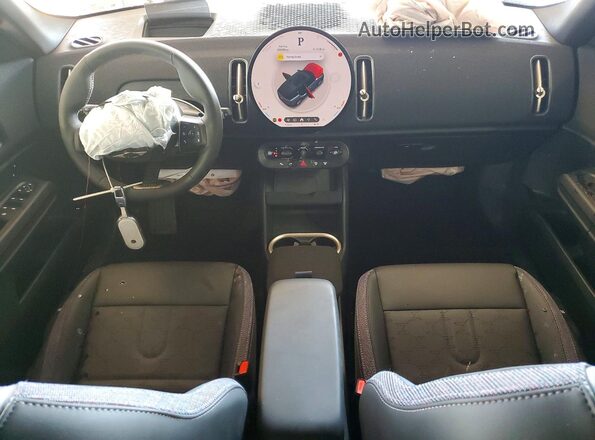 WMZ23GA03T7T82253 2026 MINI COUNTRYMAN Gray წინა პანელის ხედი