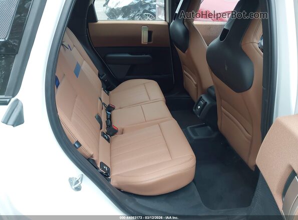 WMZ23GA05T7U73024 2026 MINI COUNTRYMAN White Вид наклейки з VIN-кодом
