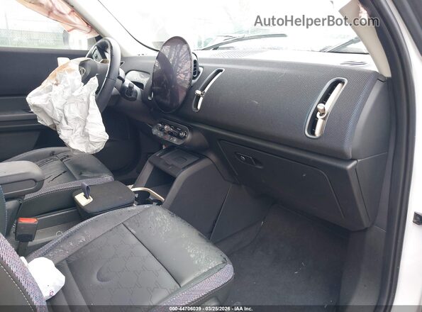 WMZ23GA07S7R36747 2025 MINI COUNTRYMAN White Սալոնի դիմացի տեսք