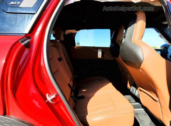 WMZ23GA08T7T82989 2026 MINI COUNTRYMAN Red უკანა სალონის ხედი