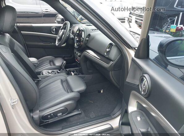 WMZ53BR00R3R42959 2024 MINI COUNTRYMAN Cream Widok wnętrza z przodu