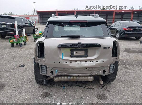 WMZ53BR00R3R42959 2024 MINI COUNTRYMAN Cream Widok z przodu