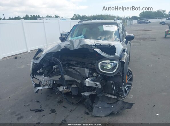 WMZ53BR06R3R70572 2024 MINI COUNTRYMAN Серебряный Вид спереди